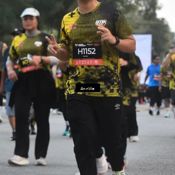 Runner Photo 6888490