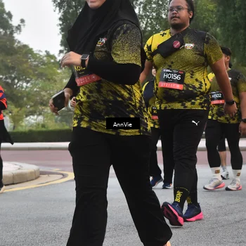 Runner Photo 6888675