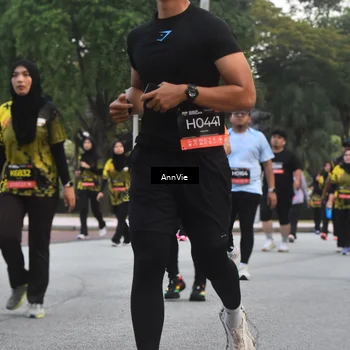 Runner Photo 6888679
