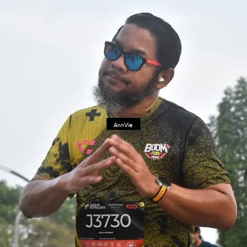 Runner Photo 6888698
