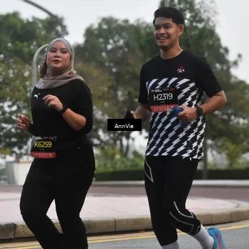 Runner Photo 6888769