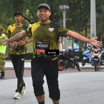 Runner Photo 6889546