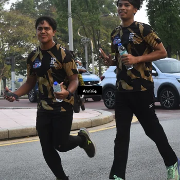 Runner Photo 6889579