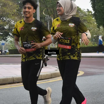 Runner Photo 6889603
