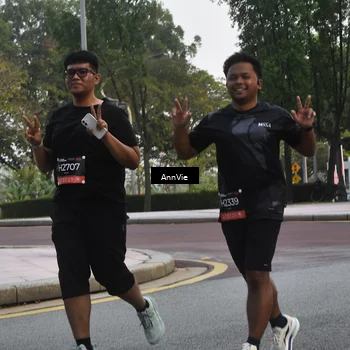 Runner Photo 6889609