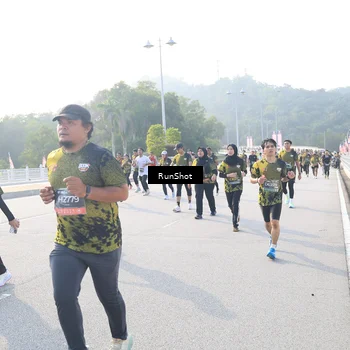 Runner Photo 6889801