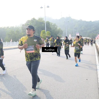 Runner Photo 6889803
