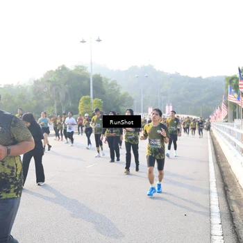 Runner Photo 6889807
