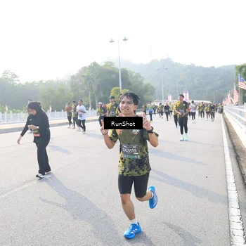 Runner Photo 6889853