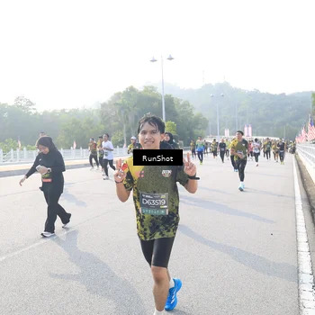 Runner Photo 6889857