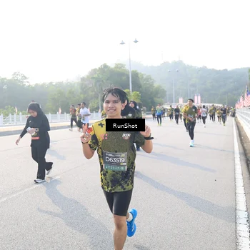 Runner Photo 6889864