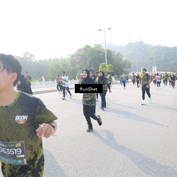Runner Photo 6889867