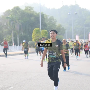 Runner Photo 6889951