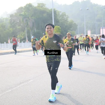 Runner Photo 6889974