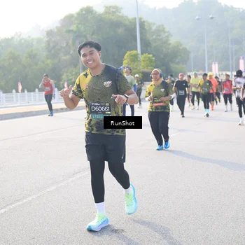 Runner Photo 6889976