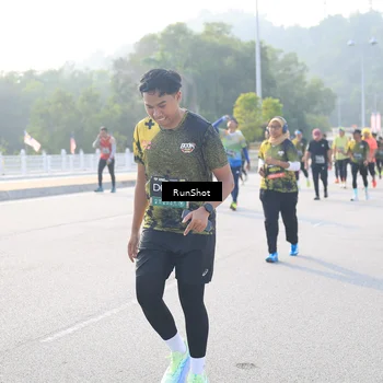 Runner Photo 6889986