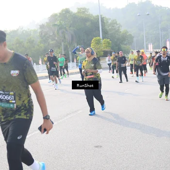 Runner Photo 6889996