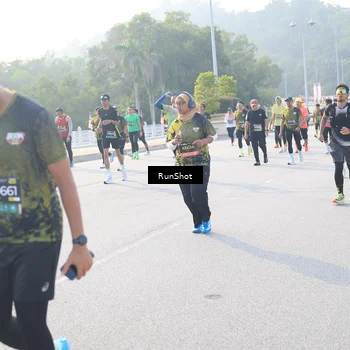 Runner Photo 6890004