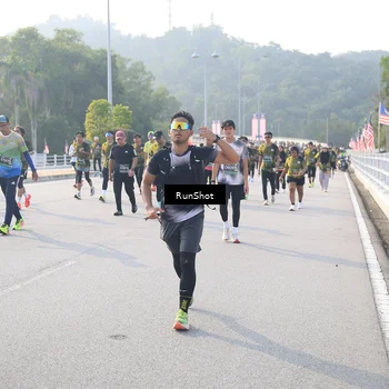 Runner Photo 6890021