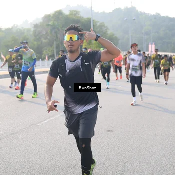 Runner Photo 6890061