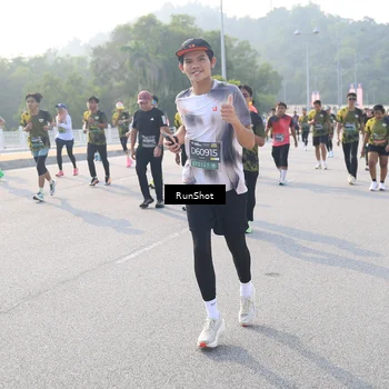 Runner Photo 6890094