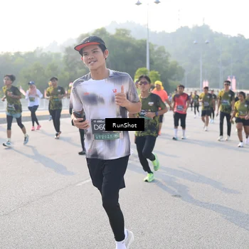Runner Photo 6890095