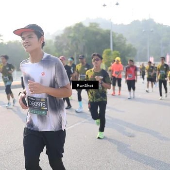 Runner Photo 6890102