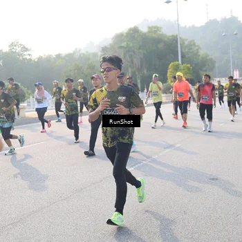 Runner Photo 6890110