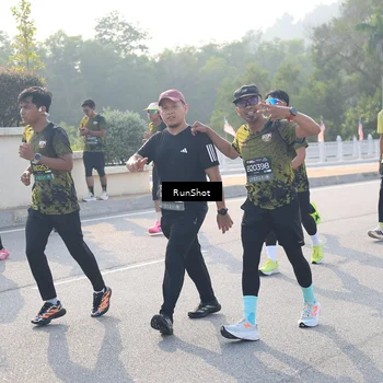 Runner Photo 6890141