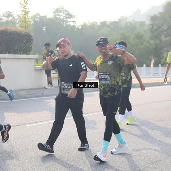 Runner Photo 6890157