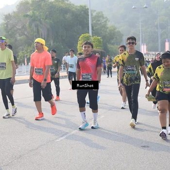 Runner Photo 6890175