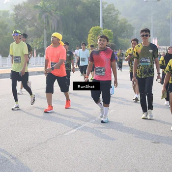 Runner Photo 6890176