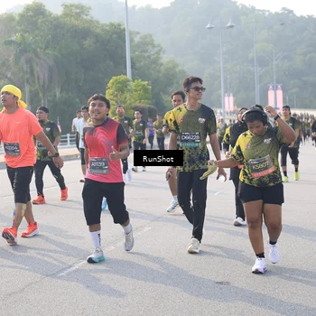 Runner Photo 6890183