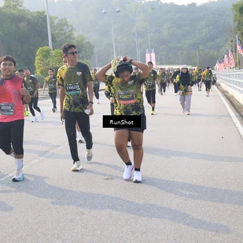 Runner Photo 6890195