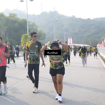 Runner Photo 6890205