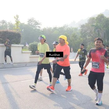 Runner Photo 6890220