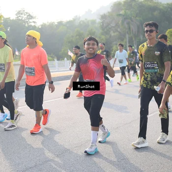 Runner Photo 6890237