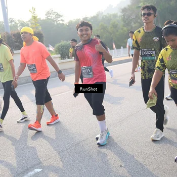 Runner Photo 6890253