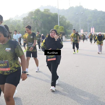 Runner Photo 6890270