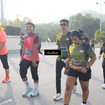 Runner Photo 6890271