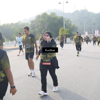 Runner Photo 6890280