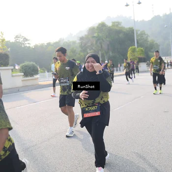 Runner Photo 6890287