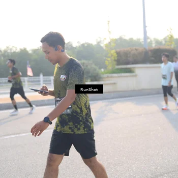 Runner Photo 6890346