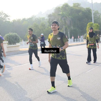 Runner Photo 6890367