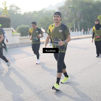 Runner Photo 6890384