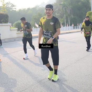 Runner Photo 6890387