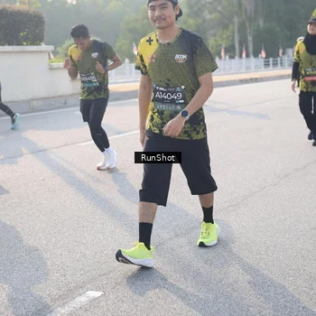 Runner Photo 6890391
