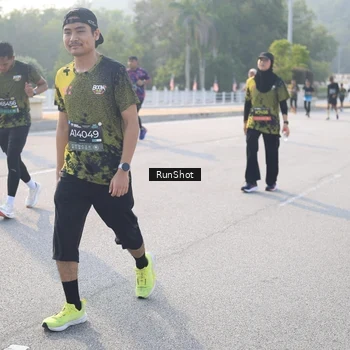 Runner Photo 6890397