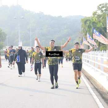 Runner Photo 6890427