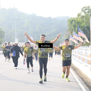 Runner Photo 6890437